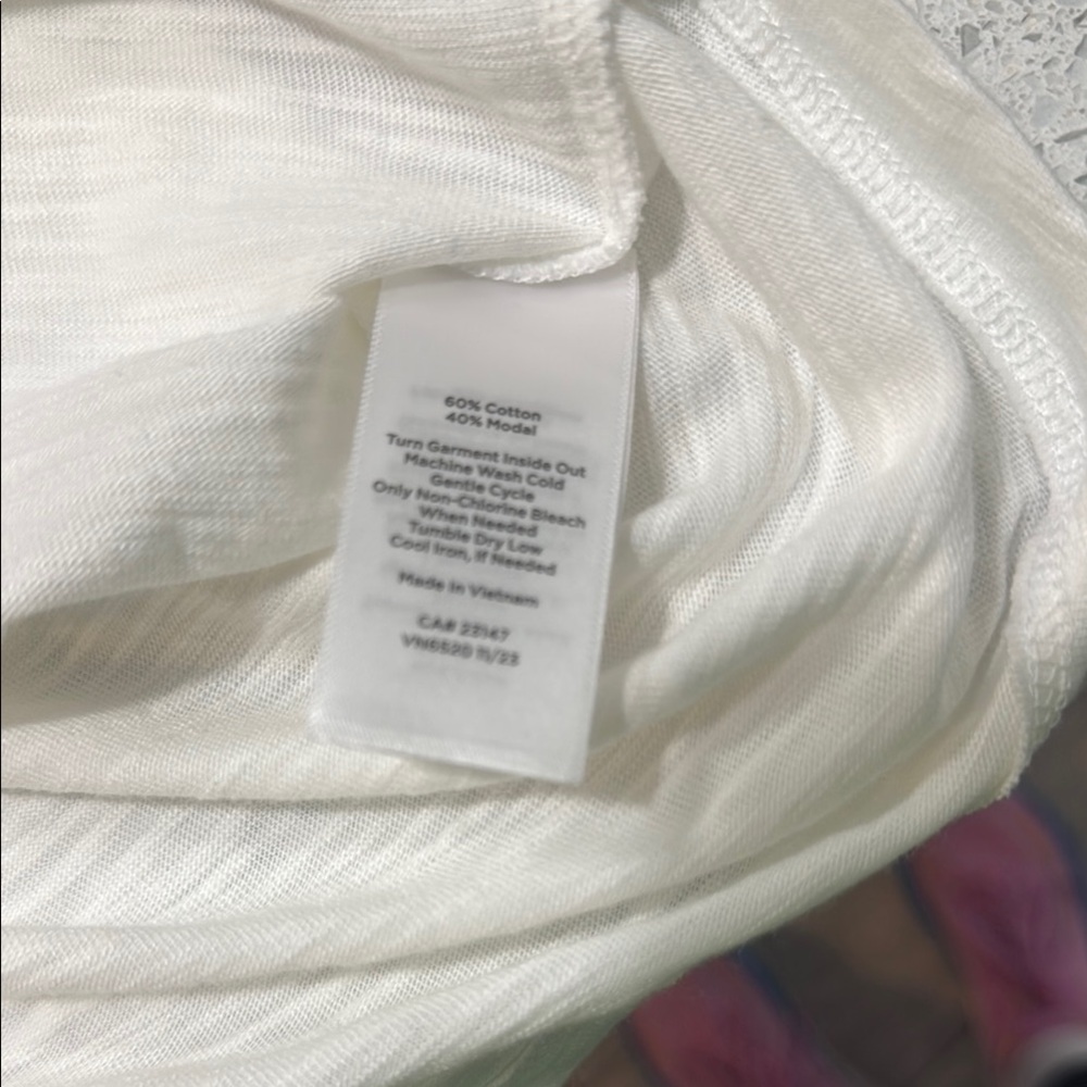 Talbots White and Red Short Sleeve T-Shirt - Picture 4 of 4